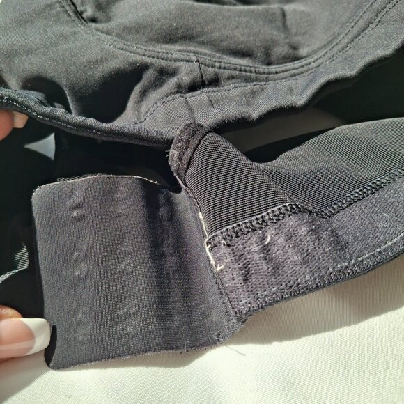 Lululemon Ta Ta Tamer Sports Bra - Picture 5 of 7